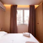 Grandstay * Τίρανα