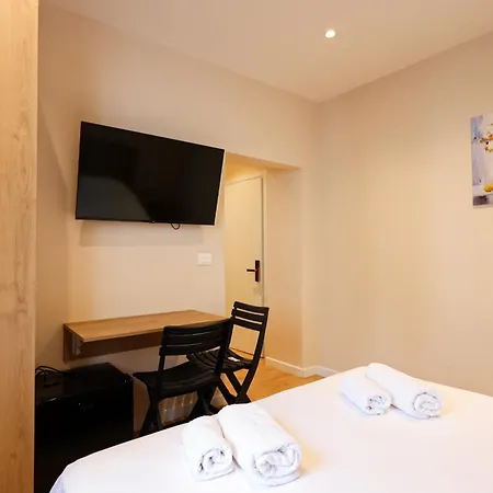 Grandstay Тирана