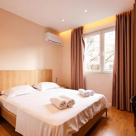 Grandstay Тирана