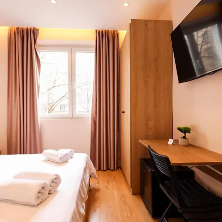 Grandstay Тирана