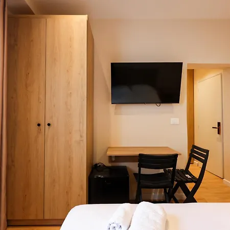 Grandstay *