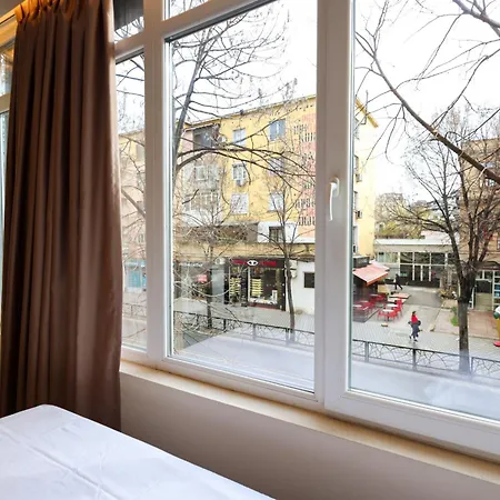 Grandstay Апартаменты Тирана