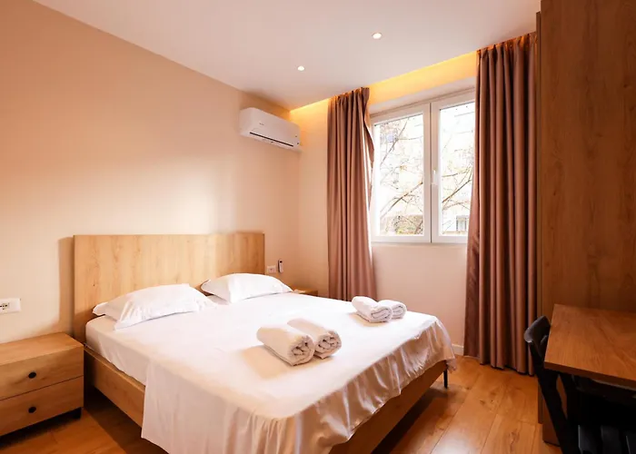 Grandstay 地拉那