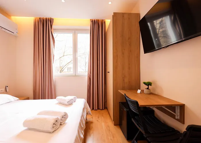 Grandstay 地拉那